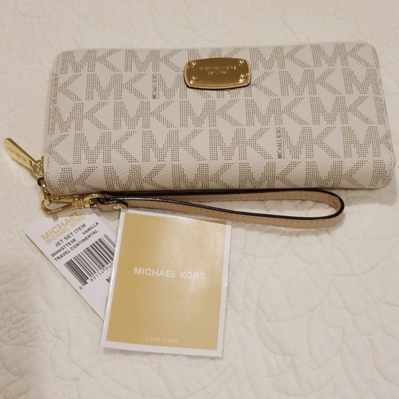 MICHAEL Michael Kors Handbags - Michael Kors Jet Set Travel Continental
